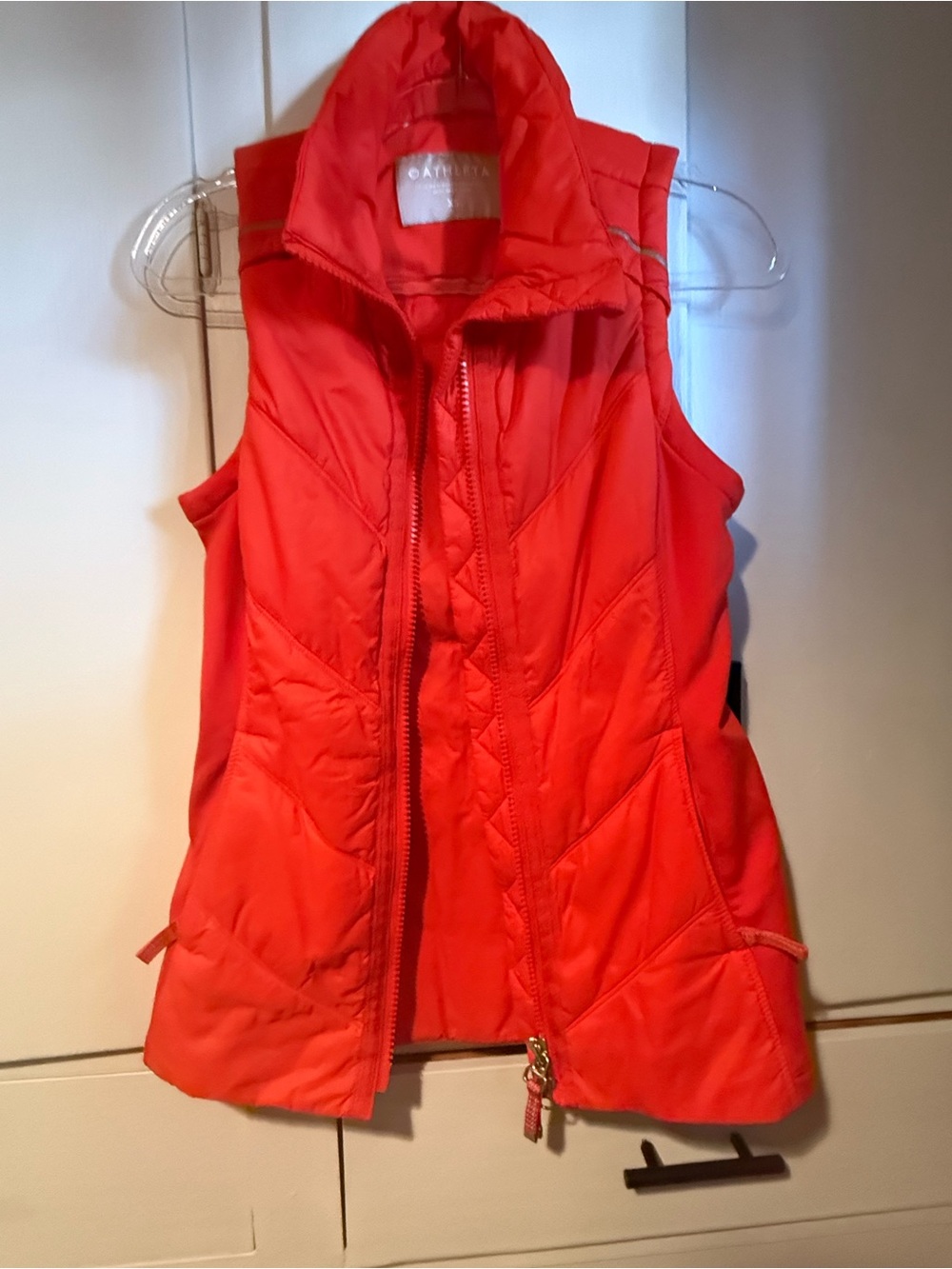 Athleta ORANGE Quilted Sleeveless Vest with Stretch Side Panels- puffer
XS